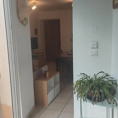 Chez Ma Mere Apartment *